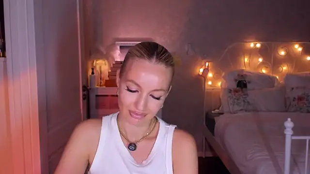 aestetick Adlı Modelin Canlı XXX Sohbeti