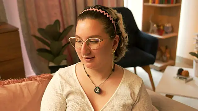 XXX chat uživo modela Ximenna_Cruz