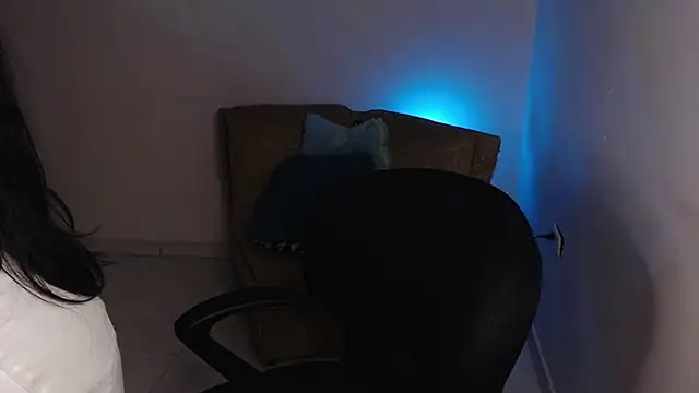 iam_emy 现场XXX聊天