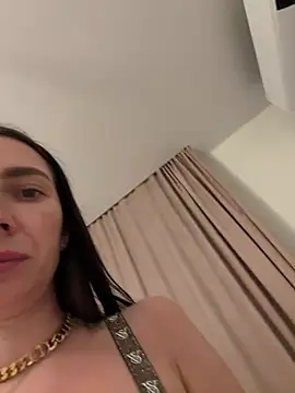 AmandaStoun Adlı Modelin Canlı XXX Sohbeti
