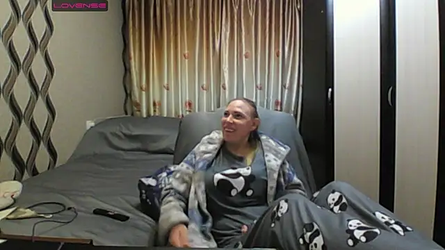 JenniDeep Chat XXX live