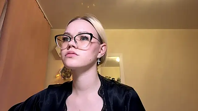 Chatroom XXX en direct de MiaCashe