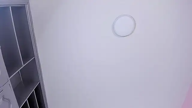 XXX chat uživo modela Kendall_Rous_