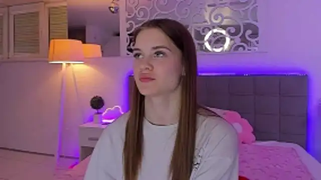 LuisaClover – Naživo XXX chat