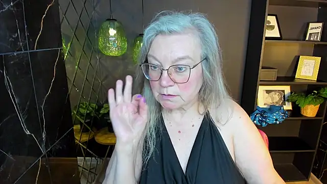 NataliMellow élő XXX-chatje