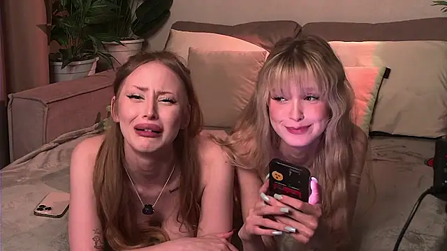 BellaSecrettt Webcam-Show