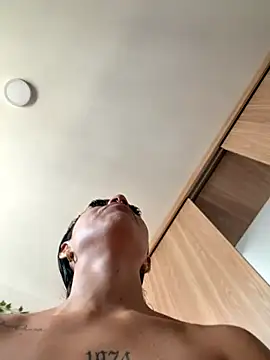 XXX chat uživo modela Eveliin__