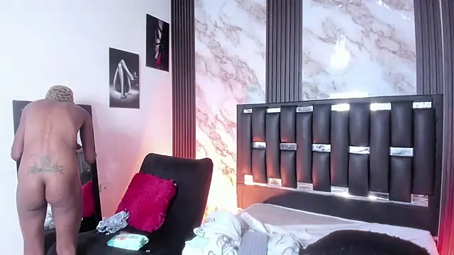 Nina_vegas Adlı Modelin Canlı XXX Sohbeti