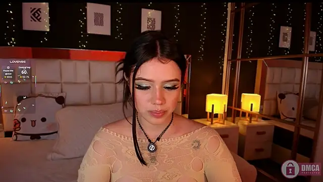 emmy_wattsoon's Live XXX Chat