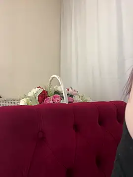 MiraXS' Live XXX Chat