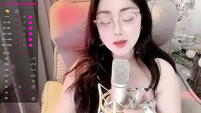 Monica-666888- 现场XXX聊天