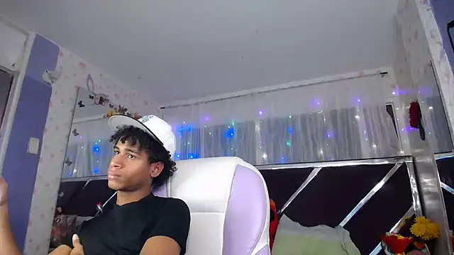 Santy_bigcock_01 – webcam-show