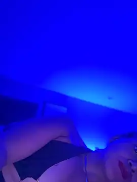ToXxXiicBarbiie 现场XXX聊天