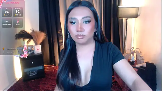 LoveMarie69xoxo 网络视讯表演