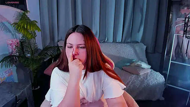 MireyaLin's Live XXX Chat