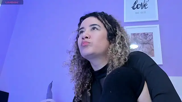 Charlotte11-11 XXX чат на живо
