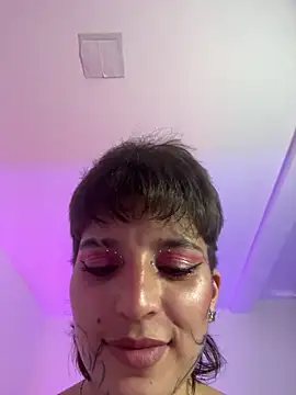 DayanaDGのライブXXXチャット
