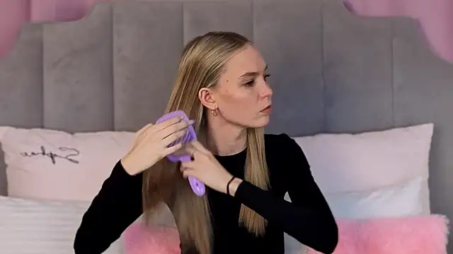 NikkiRyx Pertunjukan Webcam