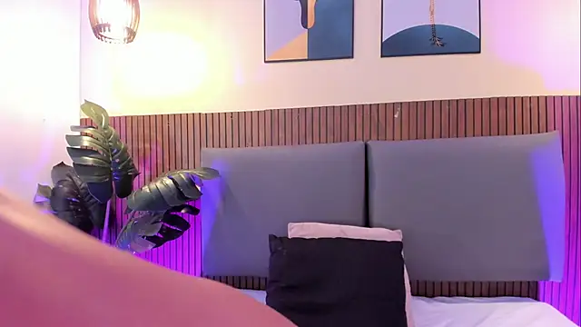 Chat XXX ao vivo de NicolleeEvanss