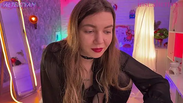 XXX chat uživo modela altertyan