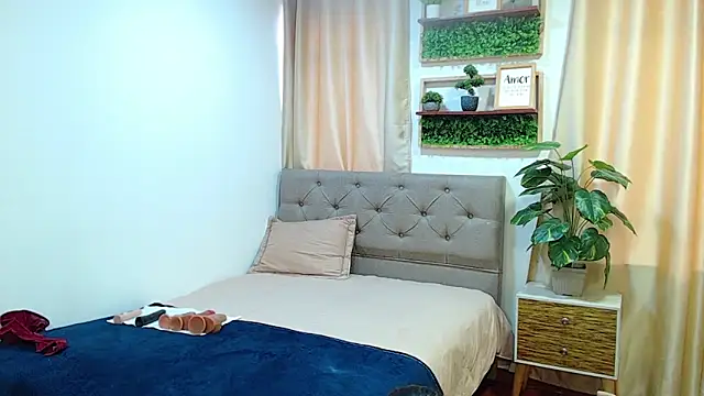 دردشة sasi_luna الجنسية المباشرة