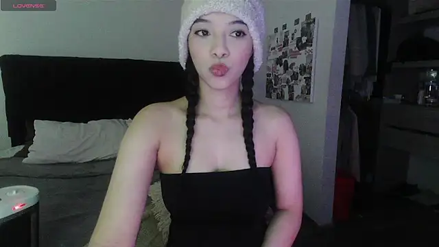 Jasmine_019's Live XXX Chat