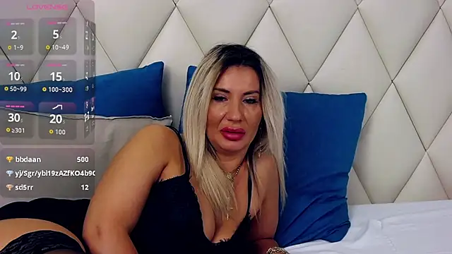 GinaBear Webcam show