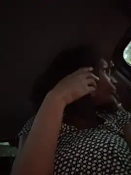 ShantelSexyYoungMilfie Webcam-Show