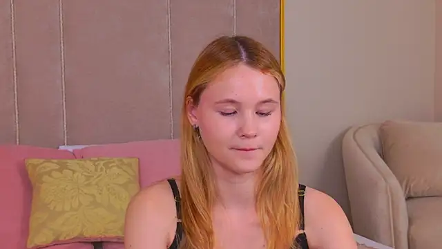 AmeliRoyse élő XXX-chatje