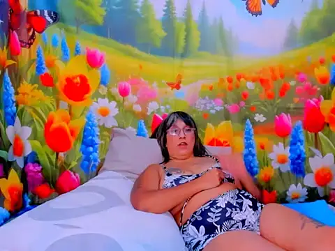 indianroxy's Live XXX Chat