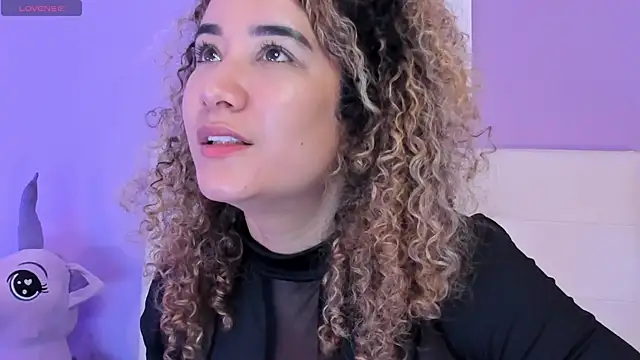 XXX chat uživo modela Charlotte11-11