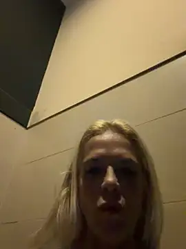 Reyna63 webcam show
