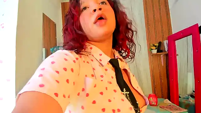 Sala de chat en directo de Emily_Coper18