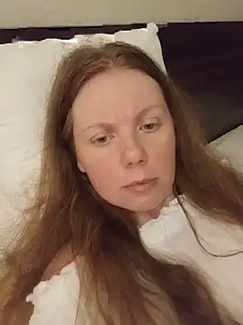 ElaizaFlanagan Adlı Modelin Canlı XXX Sohbeti