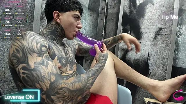 Chat +18 de Gury_tattoo ao vivo