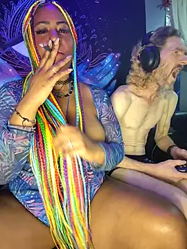 AmazonianMistress' Webcam Show