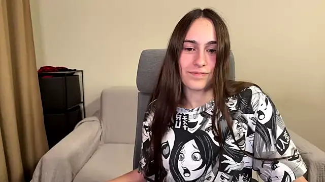 AliceKolltt élő XXX-chatje