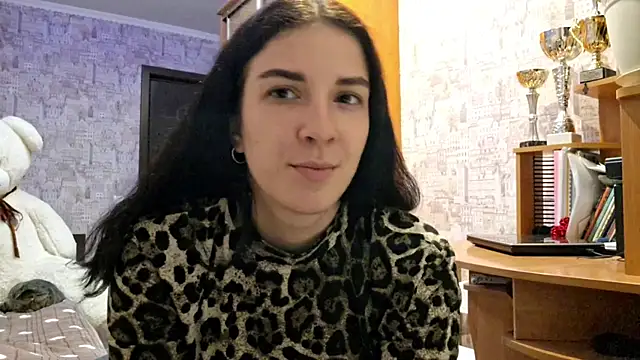 MoroseViki's Live XXX Chat