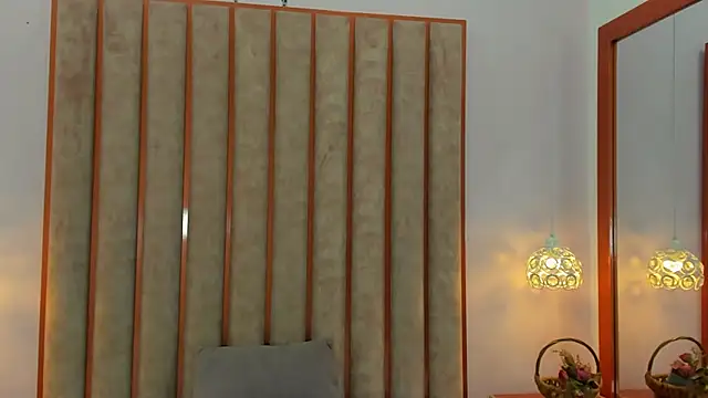 Chat +18 de Zoe_Monrow ao vivo