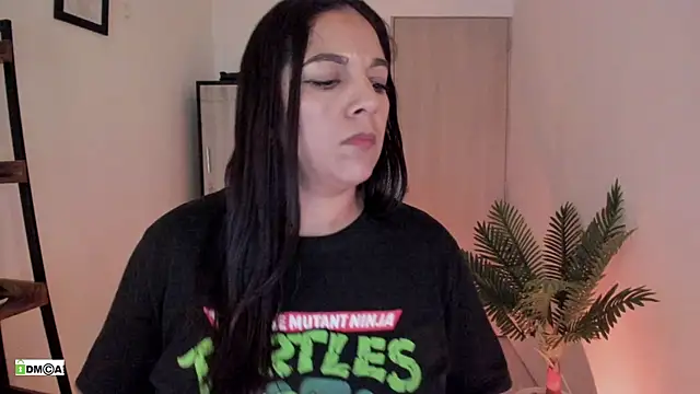 urcute_kitten's Live XXX Chat