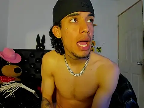 Chat +18 de Ryder-Stone ao vivo