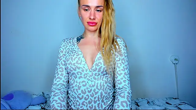 MashaFromRussia-_- XXX чат на живо