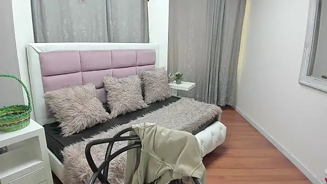 دردشة gaby_trent الجنسية المباشرة