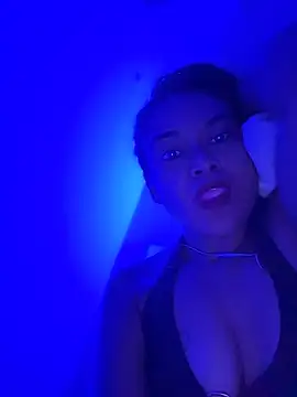 ToXxXiicBarbiie's Live XXX Chat