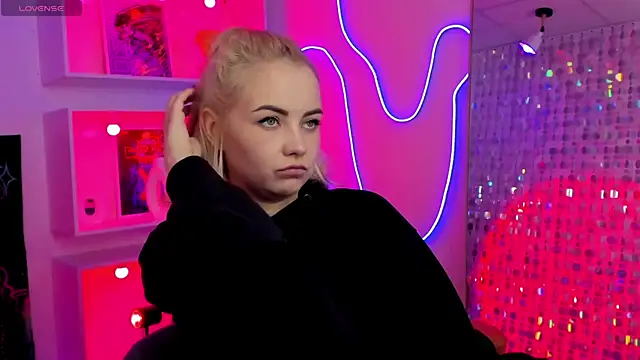 XXX chat uživo modela StephanieSweety