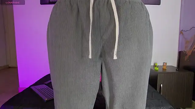 XXX chat uživo modela alex_noa