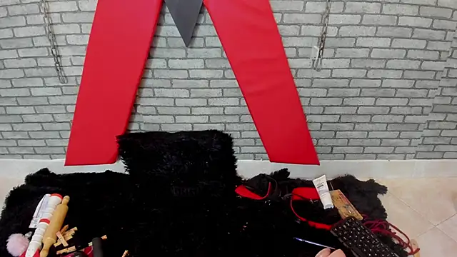 hillary_bigbutt's Live XXX Chat