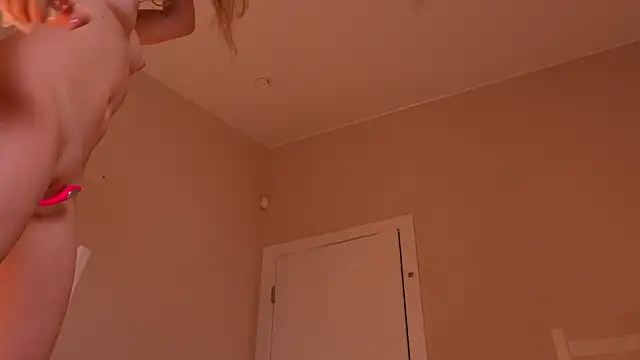 Miablueye: онлайн-секс-чат