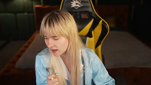 Ava_kiss054 现场XXX聊天