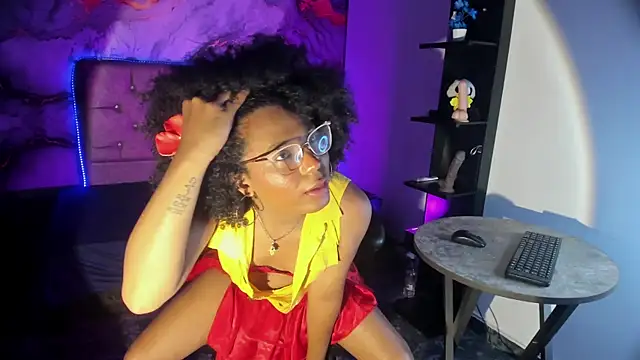 Chat XXX ao vivo de CataleyaMoon_